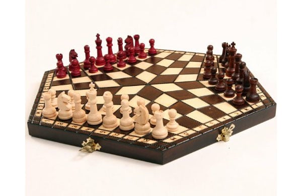 3 Player Chess Chess Just Evolved Waycoolgadgets Com